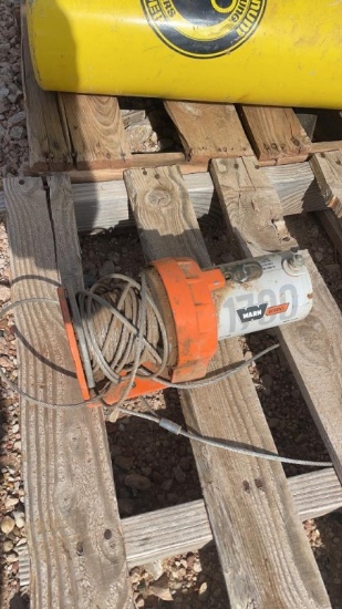 Warn 12v 1700lb Winch
