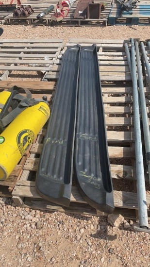 Pair of Ford 2000-2005 running boards