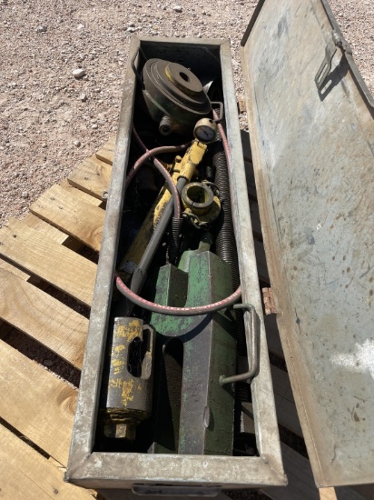 Hydraulic puller