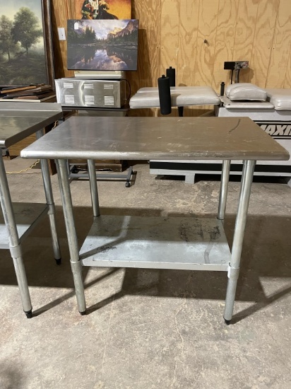 Stainless steel food prep table