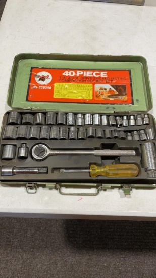 Socket set