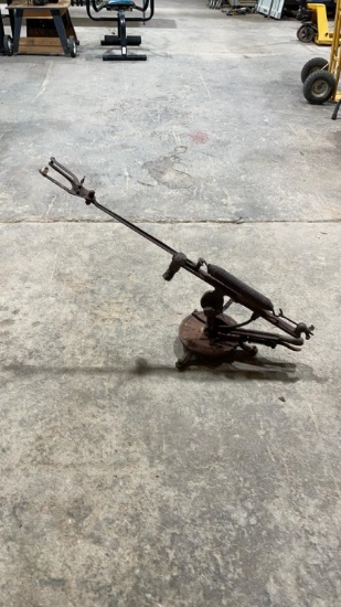 Antique target thrower