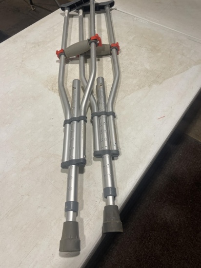 Aluminum Crutches