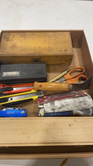 Box of knives