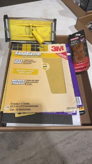 Box of misc sanding supplies