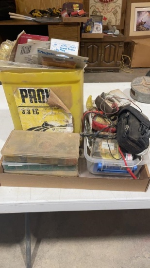 Box of electrical items