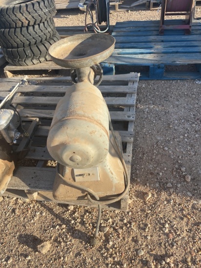 Hobart commercial meat grinder model#4322