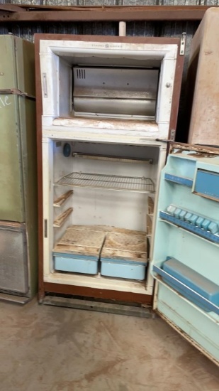 Refrigerator for storage