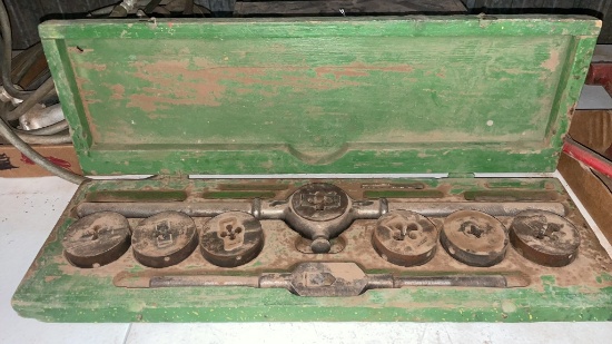 Tap & Die set
