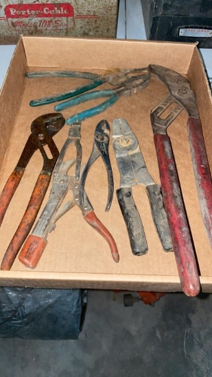 Box of misc pliers