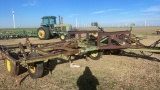 JD 610 Chisle Plow