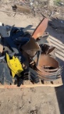 Lot of sweeps, knives & chisel points