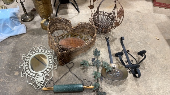 Lot of misc baskets & wall decor