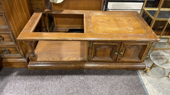 Coffee table-missing glass top