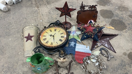 Lot of metal decor