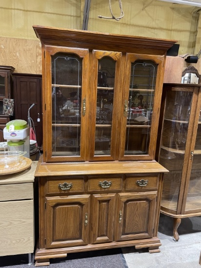 Tan Bark Oak series Tell City china hutch