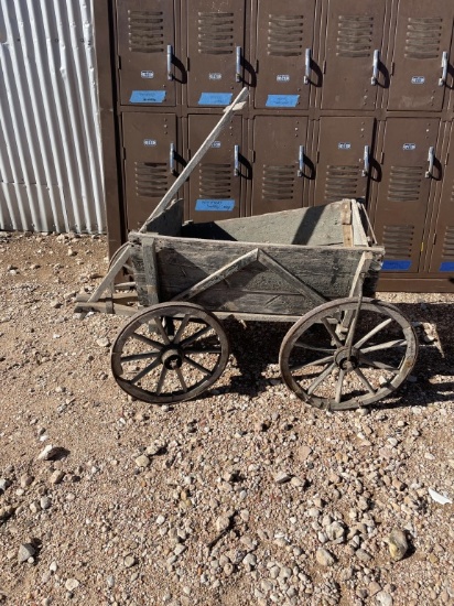 Wooden wagon cart
