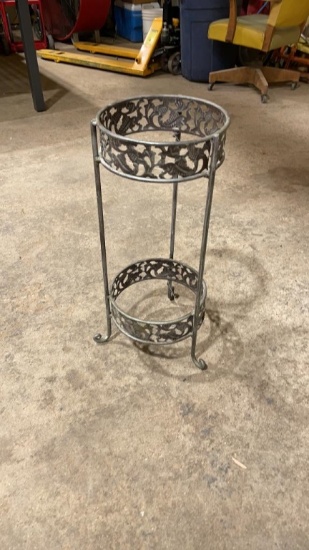 Plant stand