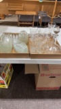 2 boxes of glass dessert boats,decanter