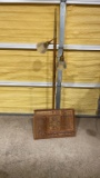 Wooden lamp & wall hanging