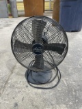 Tabletop fan