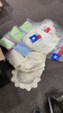 Box of tablecloths,doillies & placemats