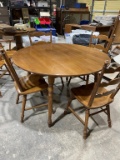 Tell City dining table w/6 chairs & table covers