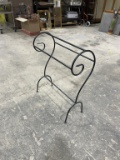 Metal quilt rack