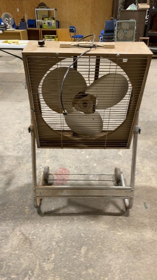 Box fan on a stand