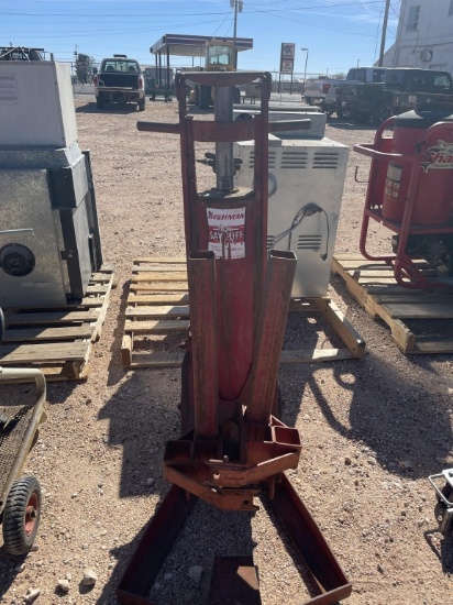 Pneumatic jack