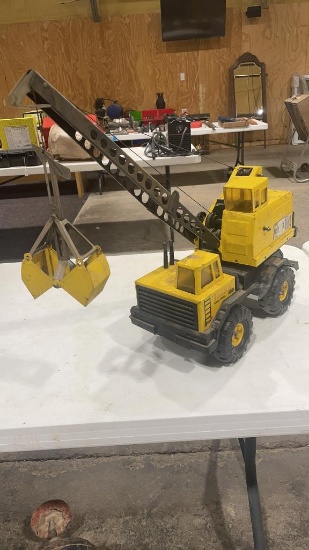 Vintage Tonka metal crane shovel truck