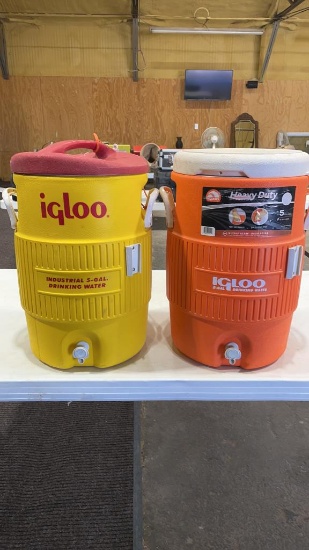 2 water cans