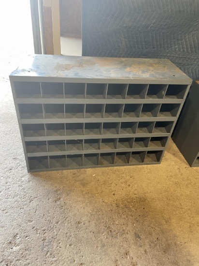 Large bolt bin