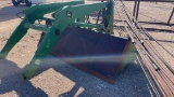 JD 725 loader