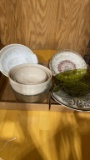 2 boxes of misc glass bowls & pie pans