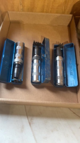Lot of 3 impact drivers
