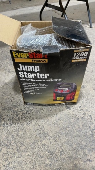EverStart jump starter w/air compressor & inverter