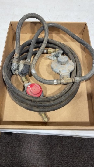 2 propane regulators & hoses