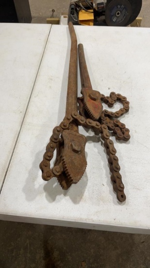 2 chain wrenches