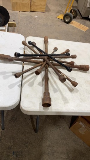 Lot of 5—4-Way lug wrenches