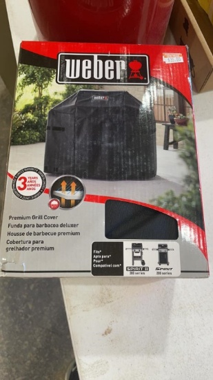 New Weber grill cover fits 200 series grills
