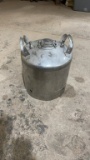 Stainless steel pressure pot