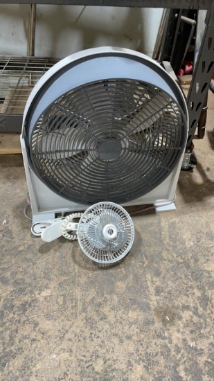 2 fans