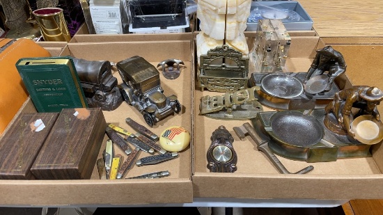 2 boxes of bottle openers,coin holders,pocket