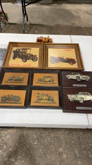 Box of antique/vintage car plaques & wall decor