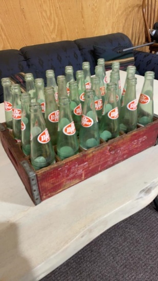Wooden Dr Pepper box and bottles
