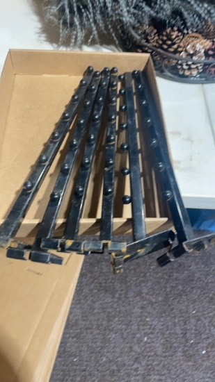 6 arms for grid wall panels