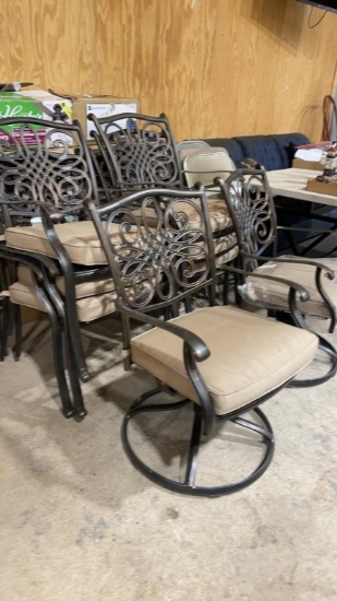 Set of 8 patio chairs