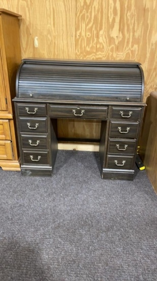 Roll top desk