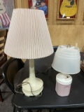 2 lamps